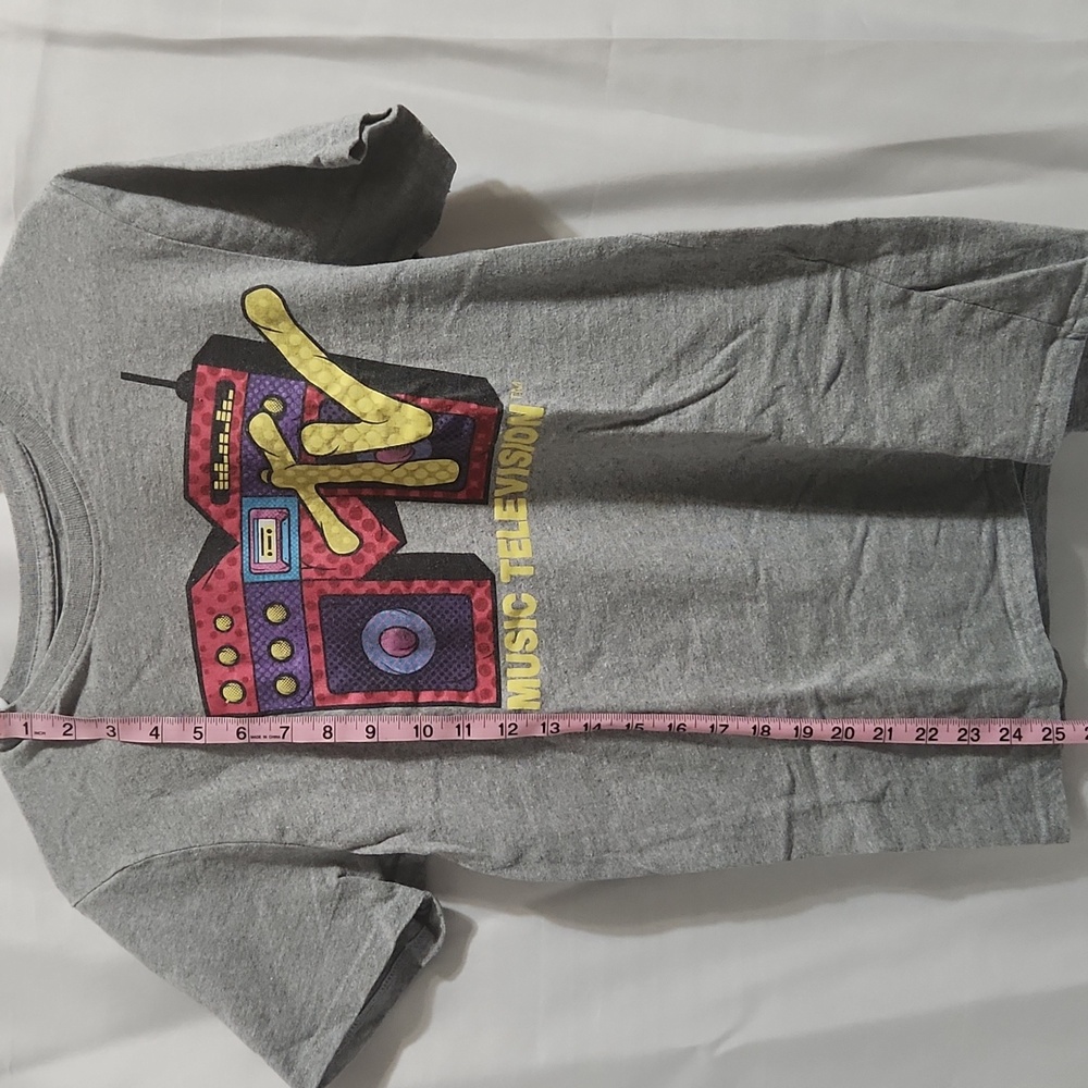 MTV Gray Short Sleeve Tee - Picture 7 of 7